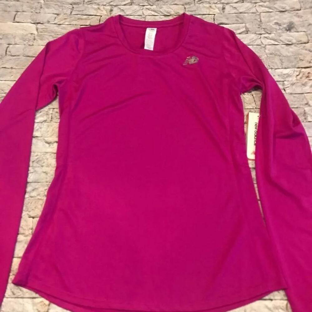 Ladies XS New Balance Dry Fit Top NWT